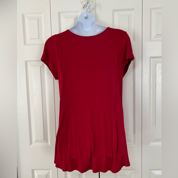 Womens High-Low Top - Picture 2 of 4